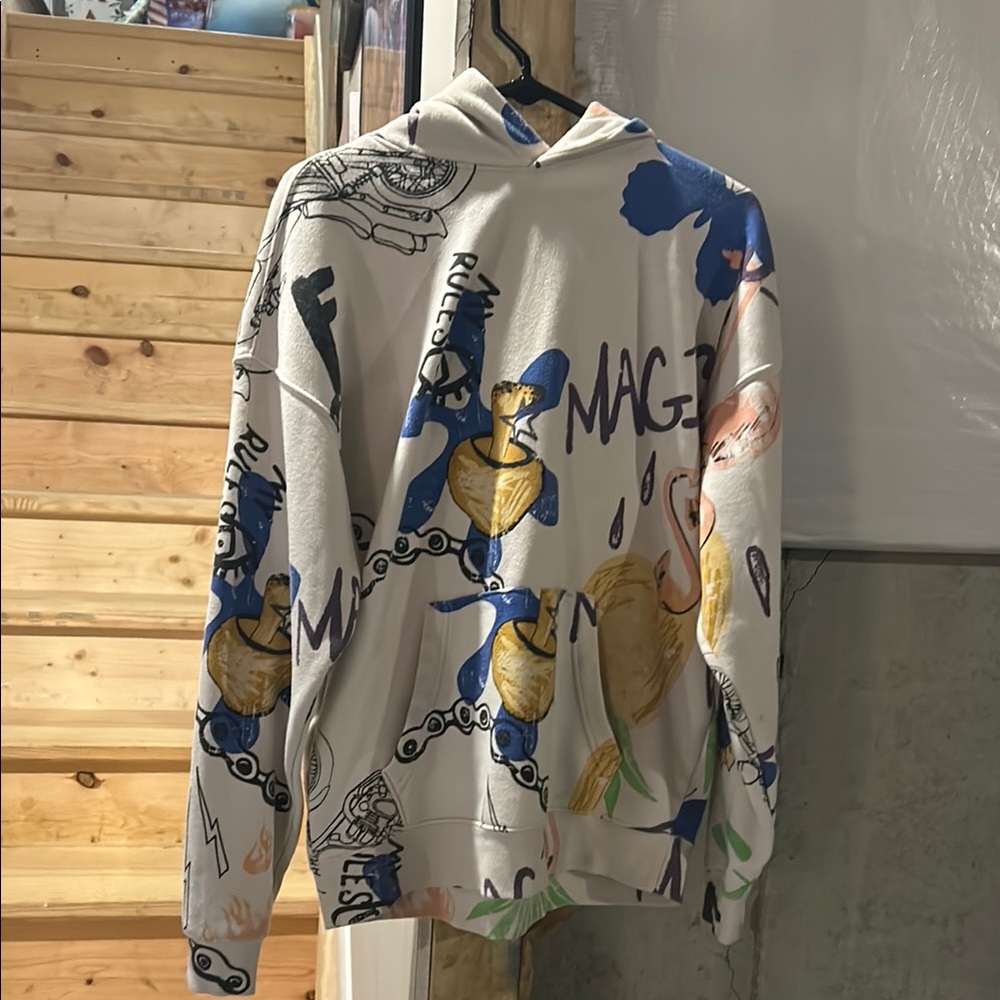 No Boundaries | Graphic Hoodie